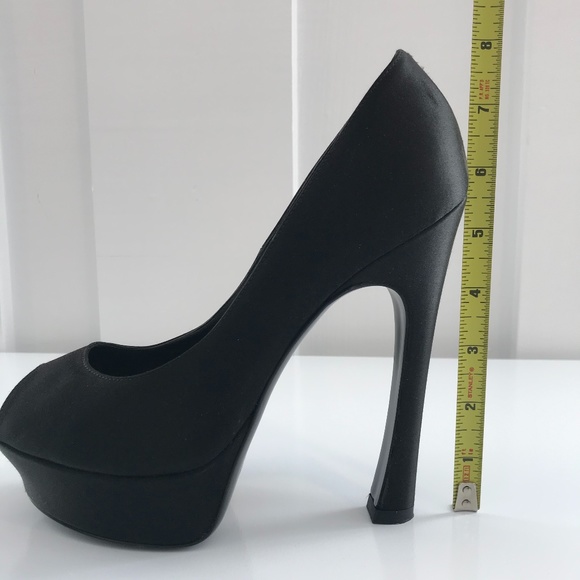 Yves Saint Laurent Pump - Picture 4 of 15
